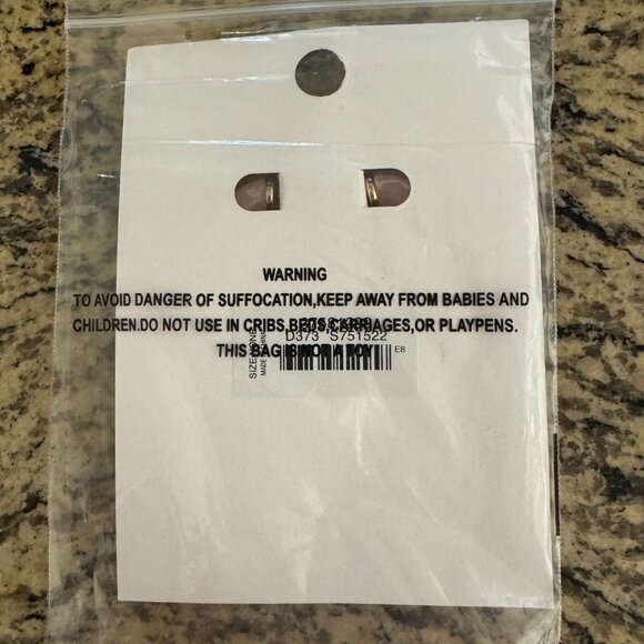 NWT Loft Two Tone Resin Hoop Earrings - Picture 3 of 3